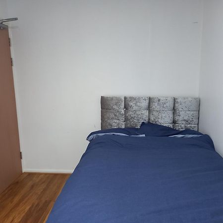 Double En-Suite Rooms Nevendon Exterior foto
