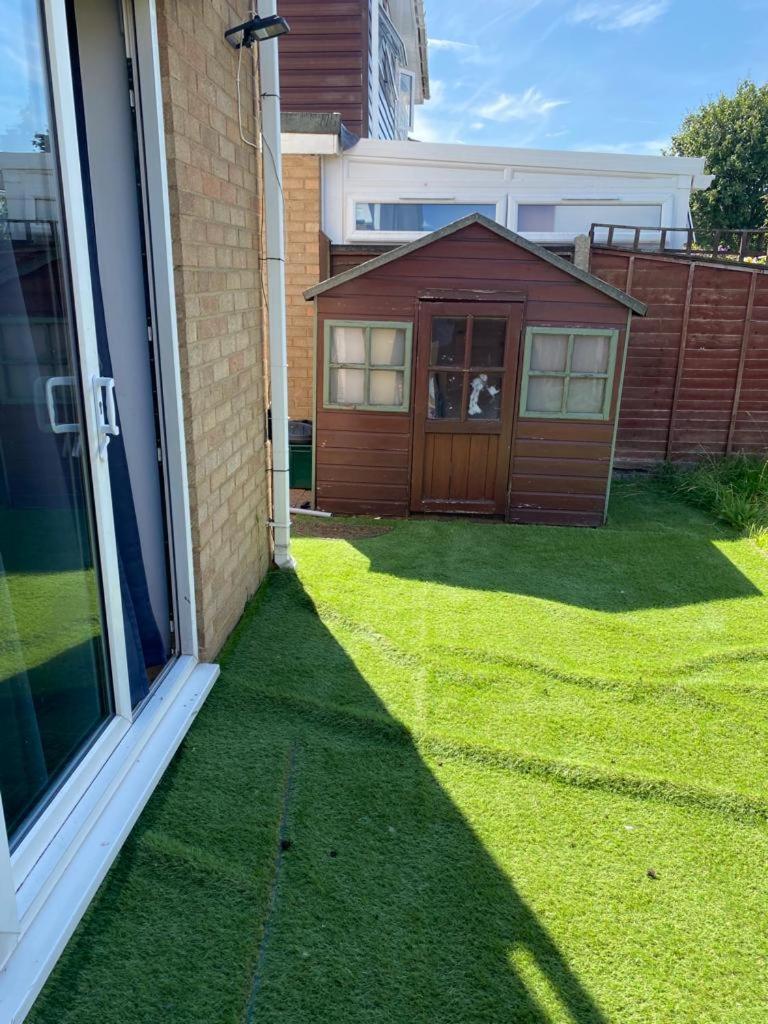 Double En-Suite Rooms Nevendon Exterior foto
